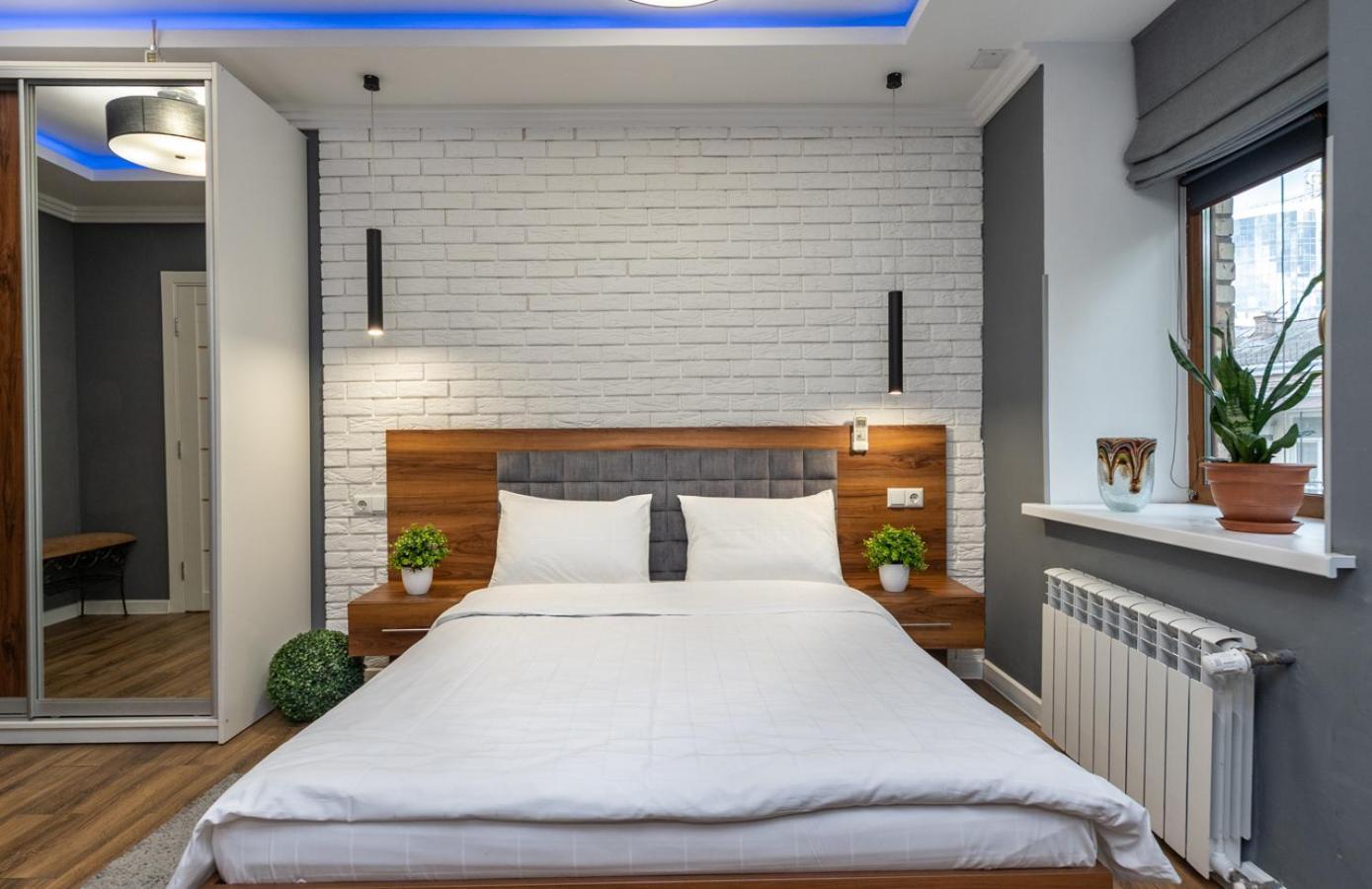 Lux Apartment Near Arena City Kiev Buitenkant foto