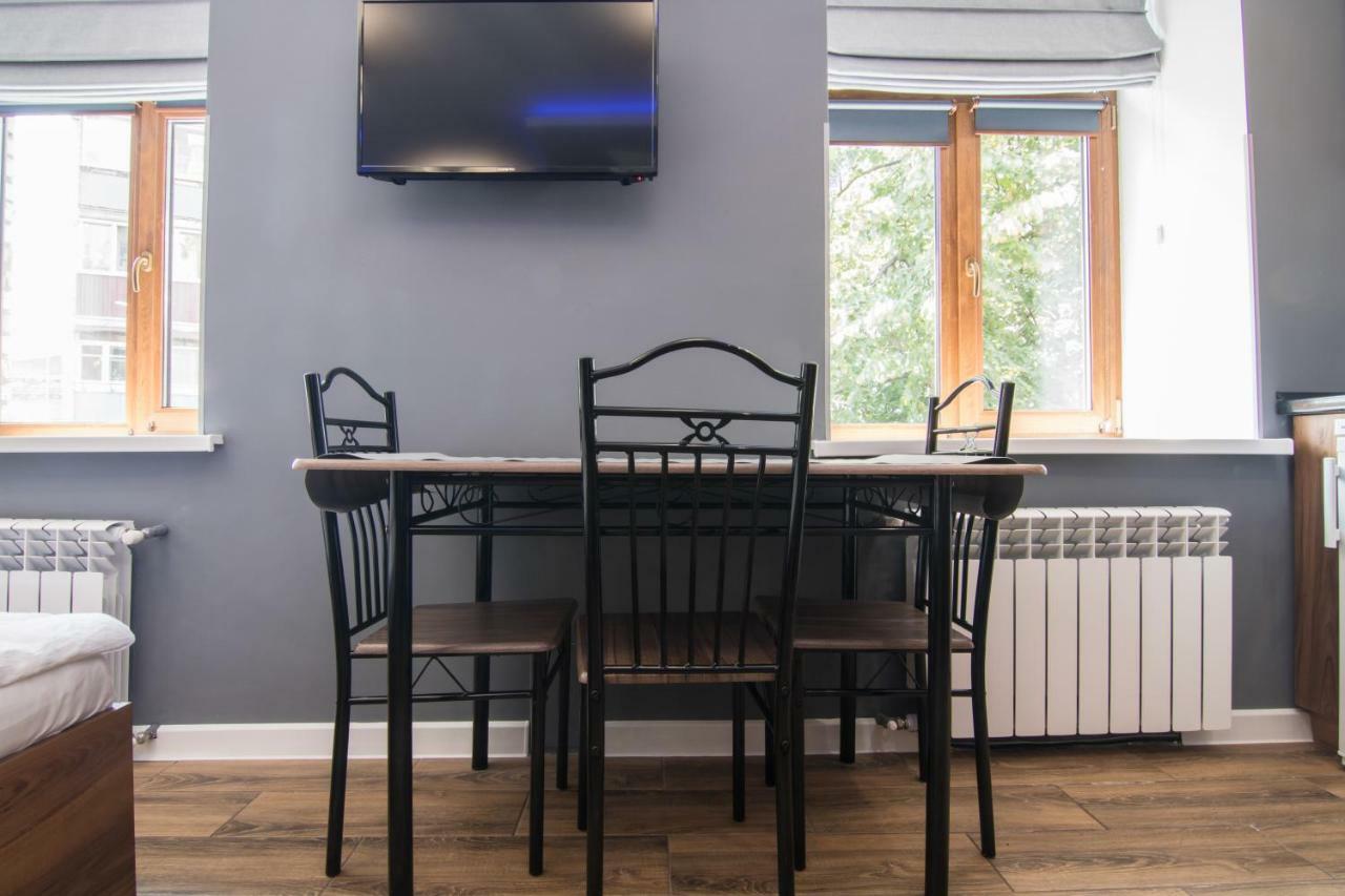 Lux Apartment Near Arena City Kiev Buitenkant foto